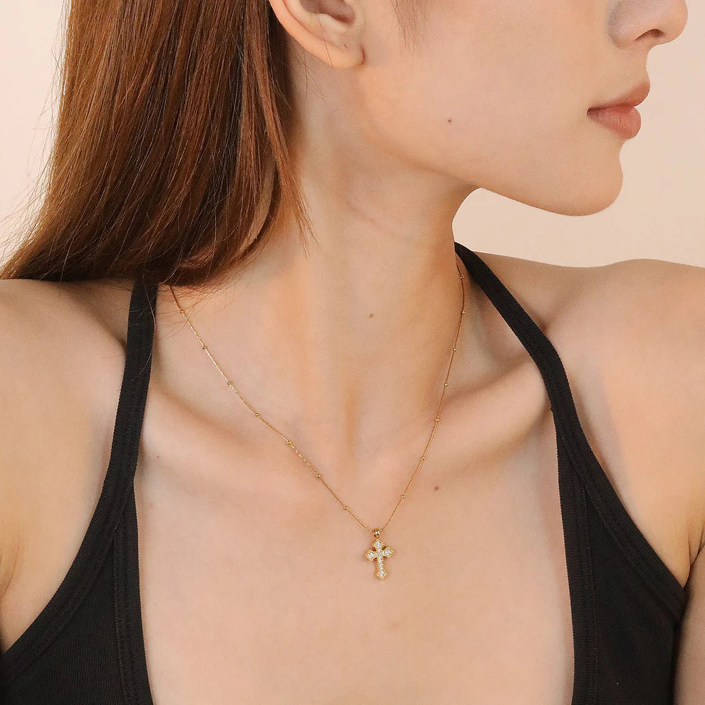 DIAMOND ZICRON CROSS