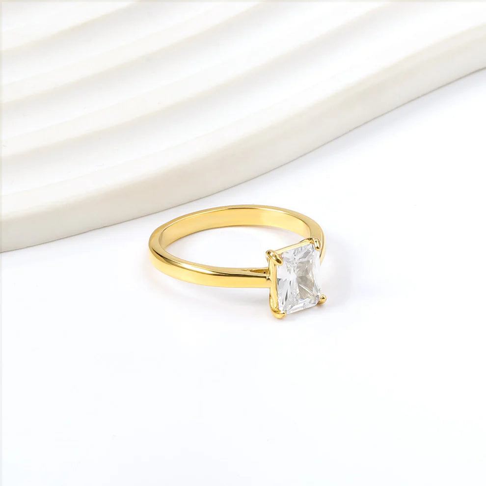 DIAMOND SQUARE TRAVEL RING